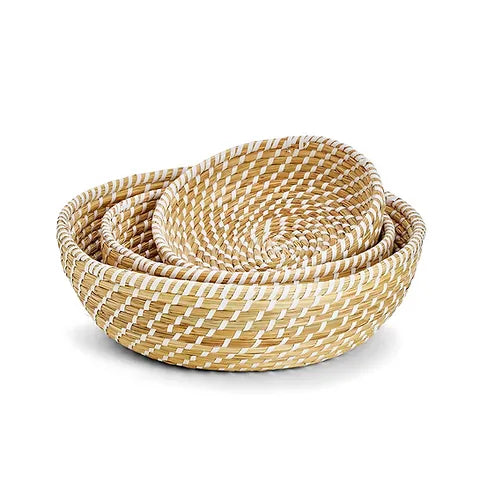 Round woven Seagrass Bowl