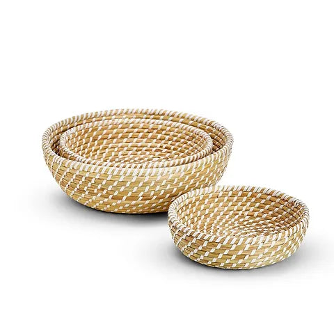 Round woven Seagrass Bowl
