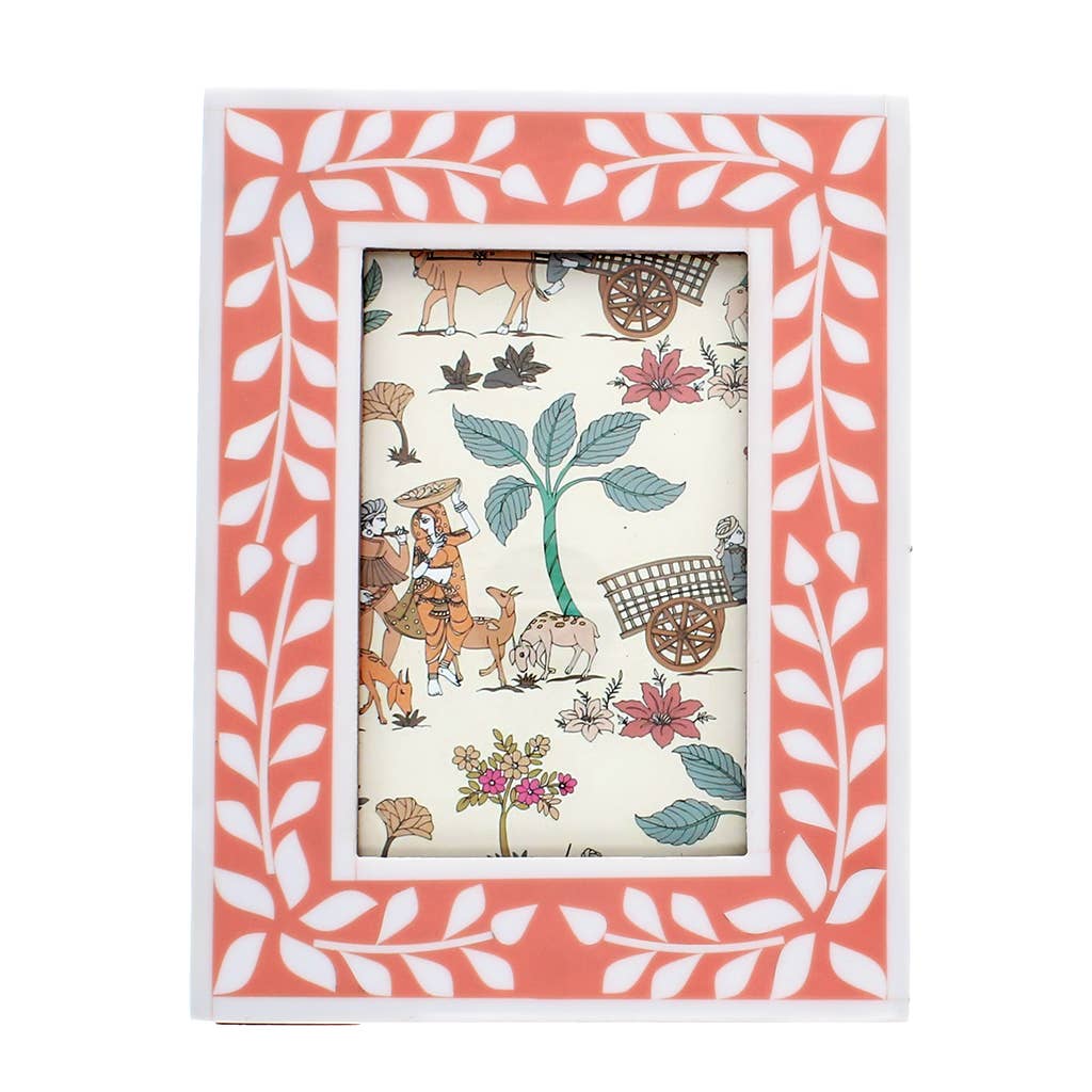 Pink Resin foliage picture frame (3.5" X 5.5")