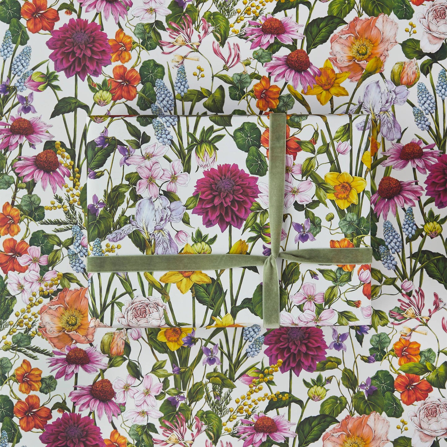 Bountiful Blooms - Ivory - Floral Gift Wrap / Botanical Paper